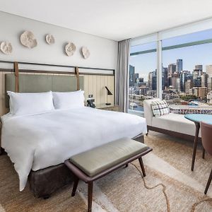 Superior King Room Premium Bath Darling Harbour View